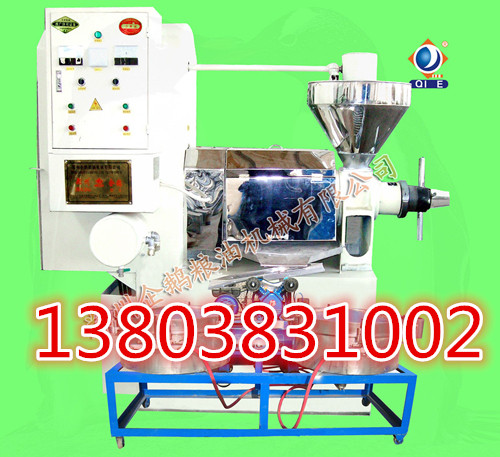 榨油機(jī)設(shè)備在制油時(shí)要控制好壓力和溫度