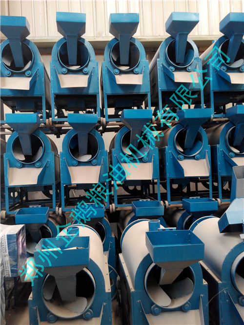 企鵝榨油機(jī)廠家新的一批炒籽鍋新鮮出爐(圖1)